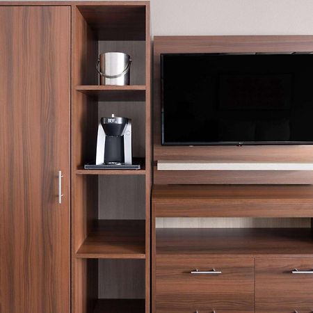 Hawthorn Extended Stay By Wyndham Columbia-Ft Jackson מראה חיצוני תמונה